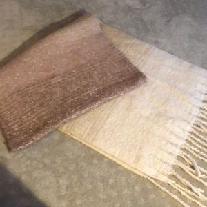 NWOT Dusty pink and cream ombré wrap.